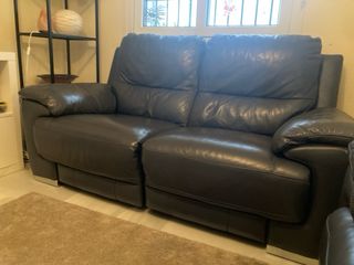 Sofá de piel reclinable