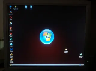 Torre PC Negra y Plateada