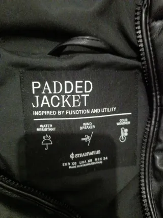 Chaleco acolchado negro Stradivarius polipiel