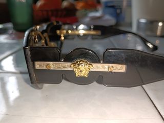 Gafas Versace Negras y Doradas Originales