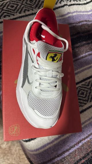 Zapatillas Puma Ferrari Talla 37.5
