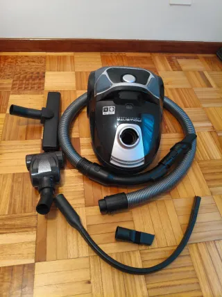 Rowenta Compact Power RO3985EA Aspirador