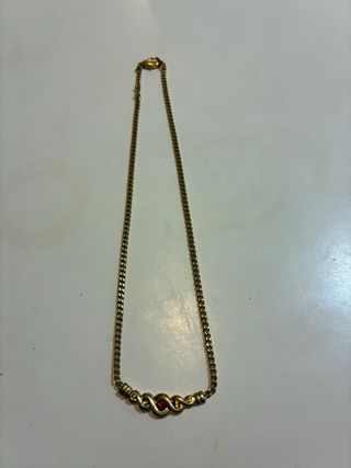 Collar cadena bañada en oro con piedra roja