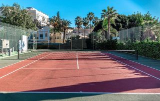 Piso en venta en Los Naranjos - Las Brisas en Marbella