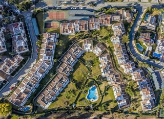 Piso en venta en Los Naranjos - Las Brisas en Marbella