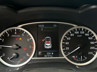 Nissan Micra automatico