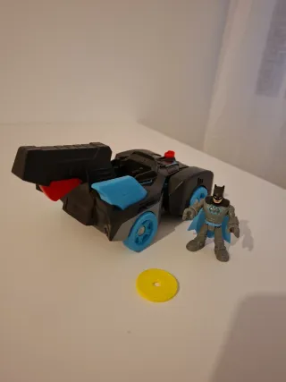 Coche de Batman con figura