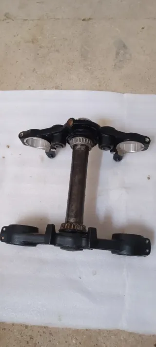 Tijas originales Kawasaki Z900 con rodamientos nue