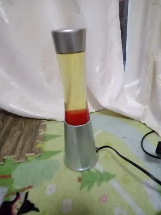 Lámpara Lava Plata Transparente