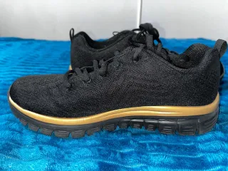 Zapatillas Skechers T 38 Negras y Doradas