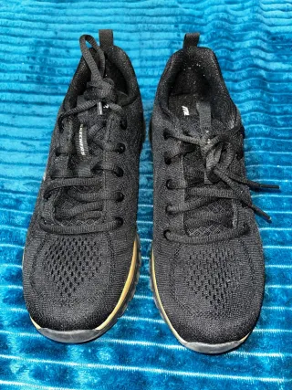 Zapatillas Skechers T 38 Negras y Doradas