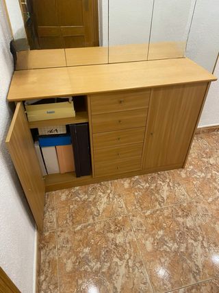 Recibidor madera y cristal