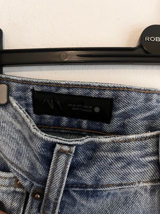 Pantalones vaqueros anchos nuevos