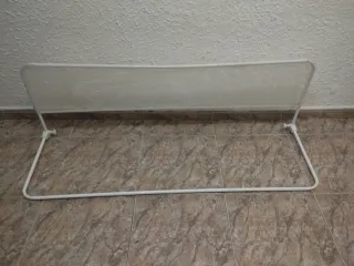 Barrera quitamiedos blanca