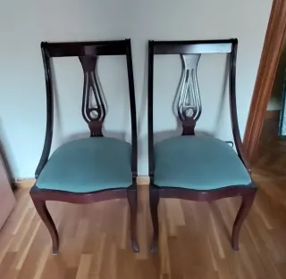 Juego de 2 sillas de comedor de madera