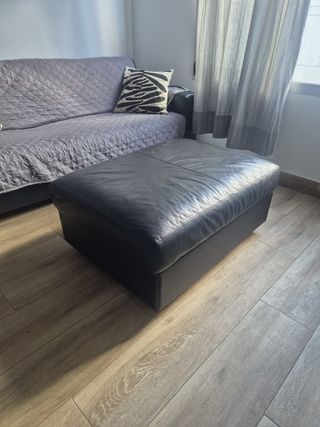 Poggiapiedi in pelle nera Ikea