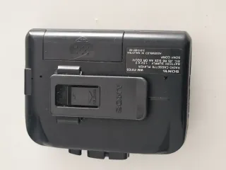 Walkman sony FM/AM WM-FX103