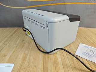 Stampante laser monocromatica compatta Brother HL-1210W