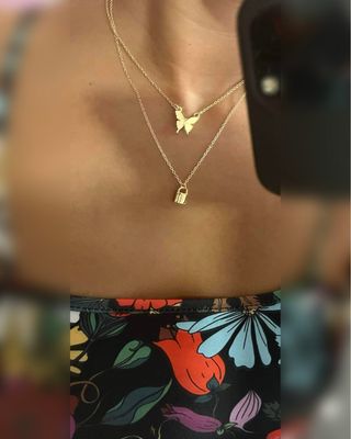 2 collane dorate separate-unite con stampa