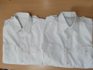 Camisa blanca armada