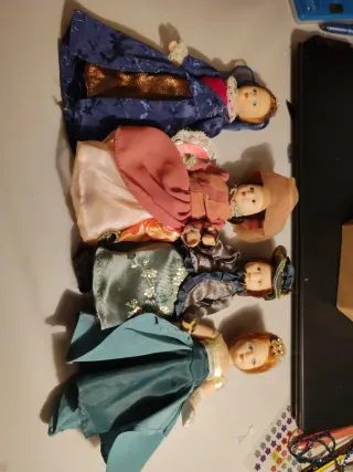 Set di bambole in porcellana vintage