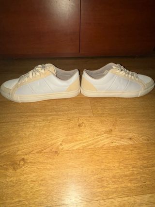 Zapatillas Converse Beige y Blancas
