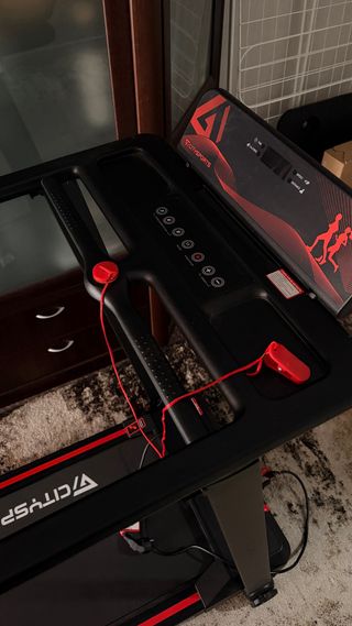 Cinta de correr CitySports negra y roja