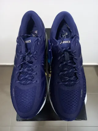 ZAPATILLAS ASICS METARUN NUEVAS