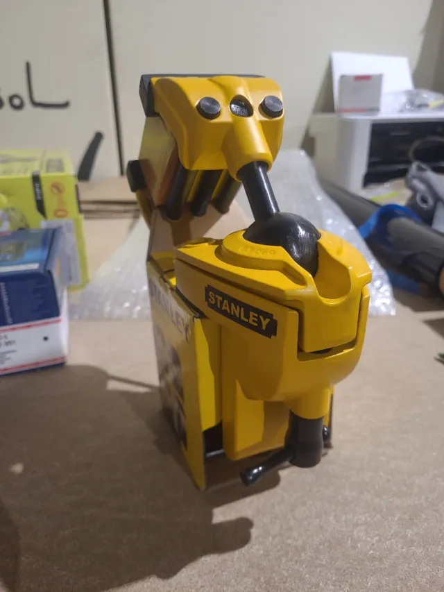 Tornillo de banco multiángulo Stanley