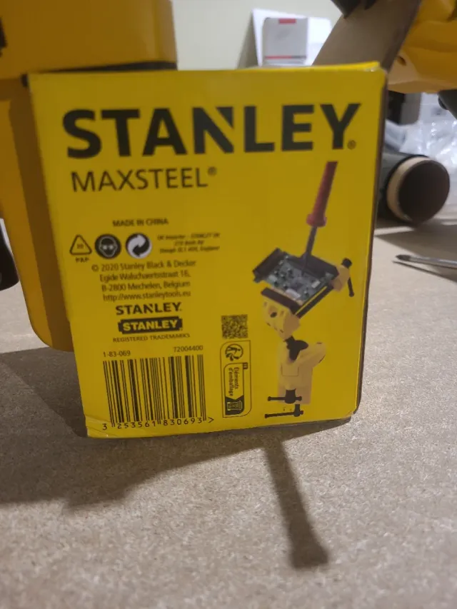 Tornillo de banco multiángulo Stanley