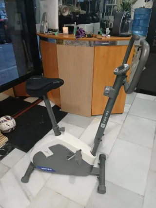 Bicicleta Estática VM130 DOMYOS