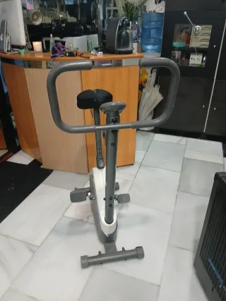 Bicicleta Estática VM130 DOMYOS