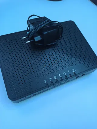 Livebox Router con Adaptador de Corriente