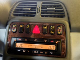 Mercedes-Benz  CLK 2002