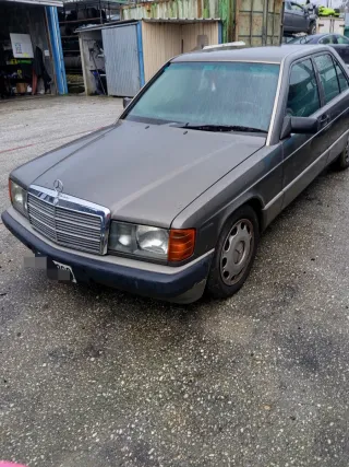 MERCEDES BENZ 190 (PARA DESPIECE)