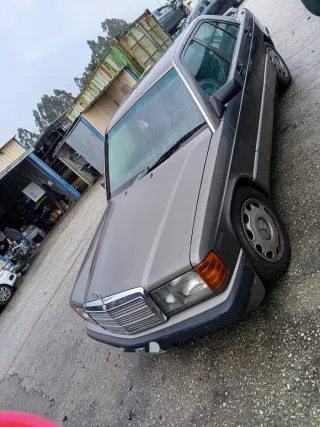 MERCEDES BENZ 190 (PARA DESPIECE)