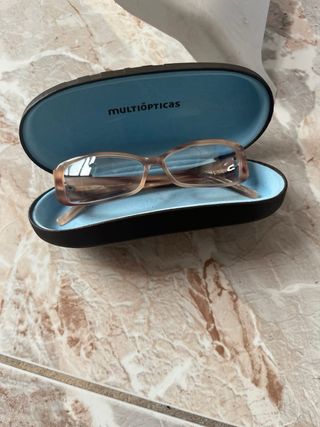 Gafas de vista Multiopticas rosas y amarillas