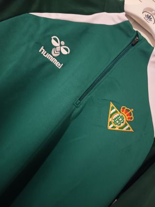 Abbigliamento sportivo Hummel verde