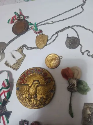 Lotto Medaglie Militari e Piastrine