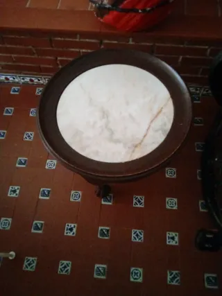 Mesa de anticuario - más de 50 años