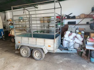 Remolque agrícola con jaula