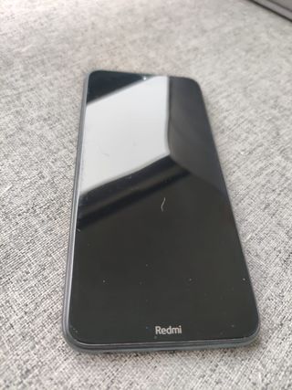 Xiaomi Redmi Note 8T con custodia trasparente