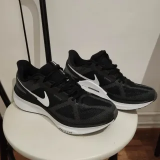 Nike Air Zoom Structure 25 Talla 45.5 (2 usos)