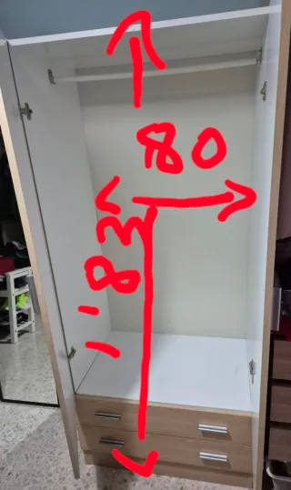 Armario de dos puertas abatibles