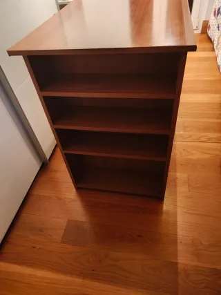 Escritorio de madera para ordenador