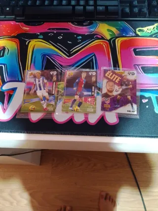 3 cromos fútbol Panini Liga Este