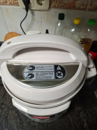 Robot de cocina blanco