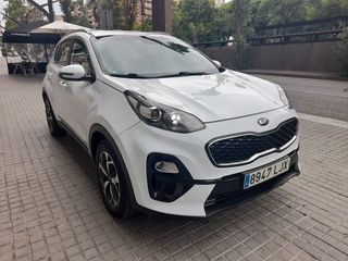 Kia Sportage 1.6 MHEV Business 100kW (136CV) 4x4