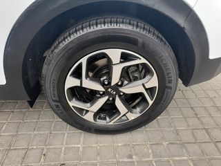 Kia Sportage 1.6 MHEV Business 100kW (136CV) 4x4