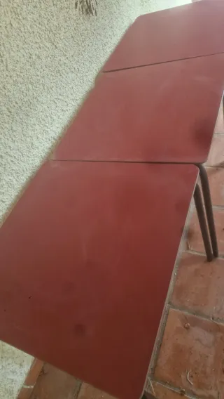 Mesa plegable marrón